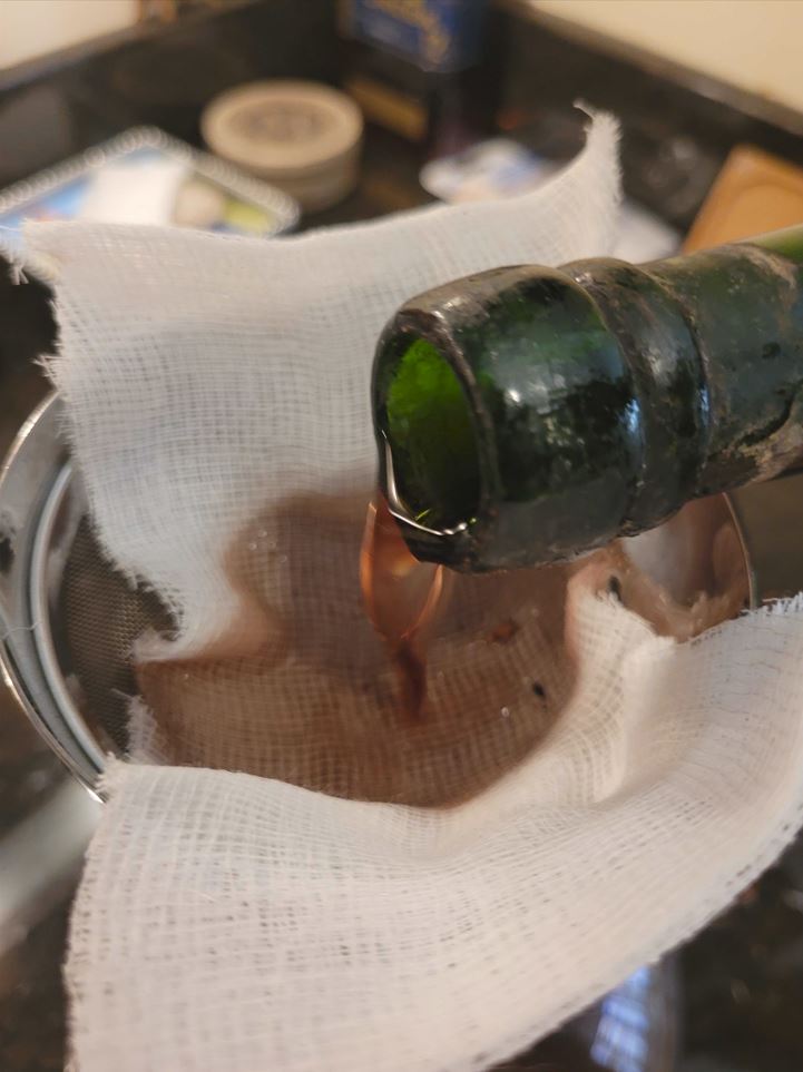 Decanting.