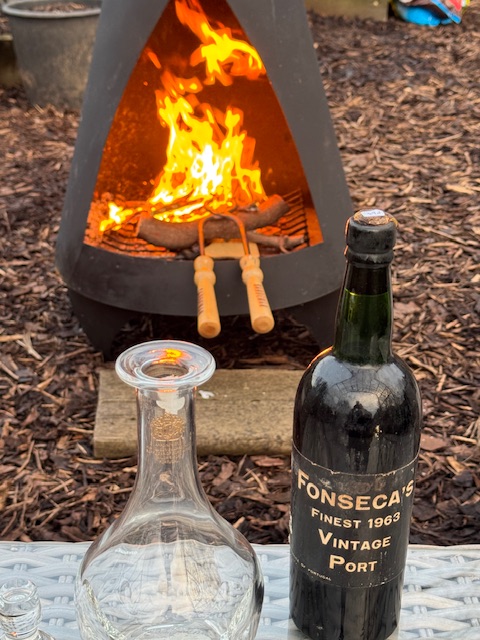 Tongs in the fire