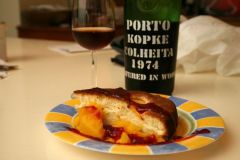 Kopke 74 with peach/green lemon cake