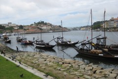 From the banks of the river in Gaia