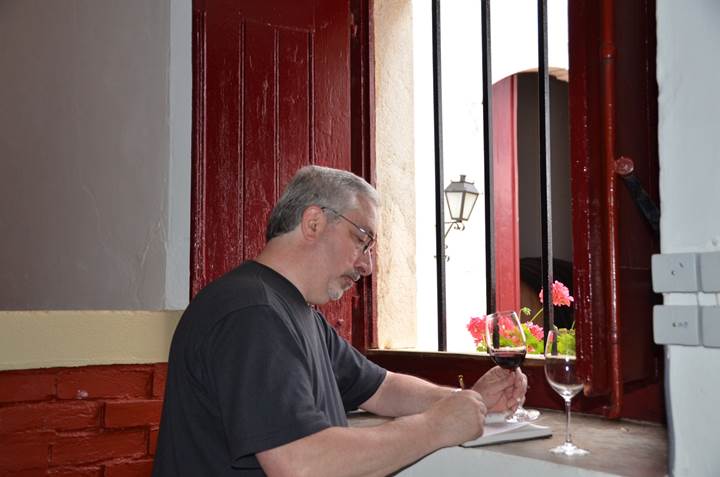 Roy Hersh Writing a Tasting Not